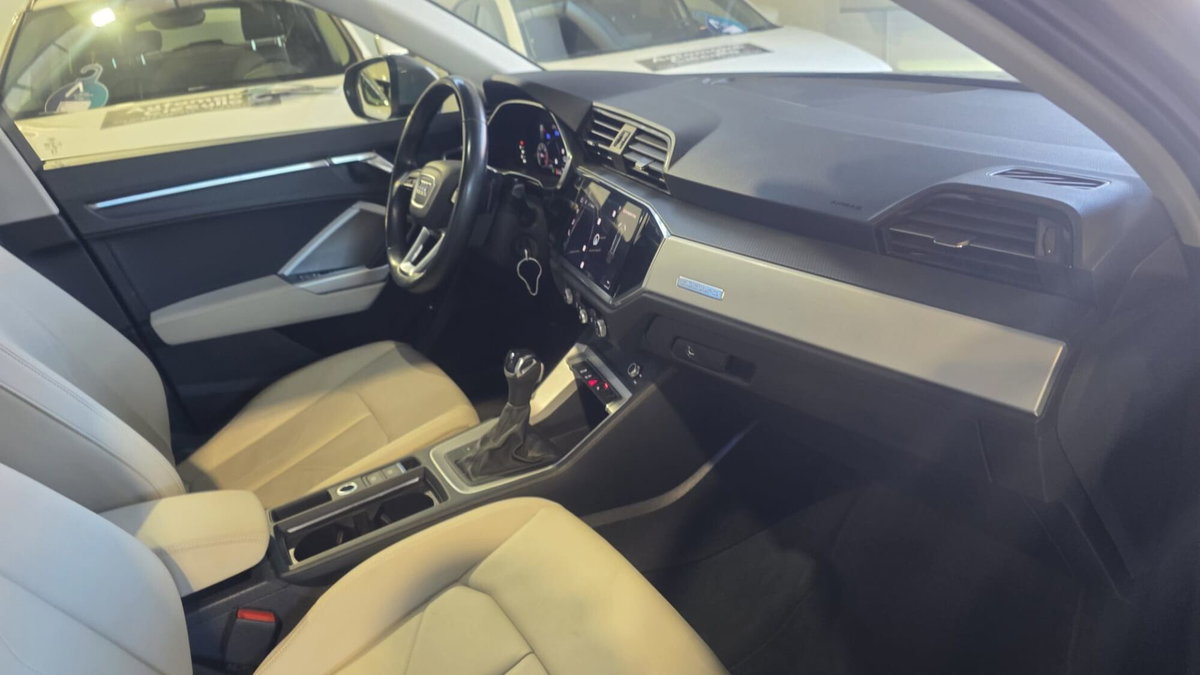 Audi Q3 35 TDI quattro S tronic Business Advanced (12)