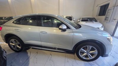 Audi Q3 Sportback 35 TDI quattro S tronic S line edition (10)