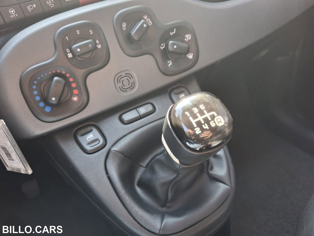 Fiat Panda 1.0 FireFly S&S Hybrid City Cross (12)