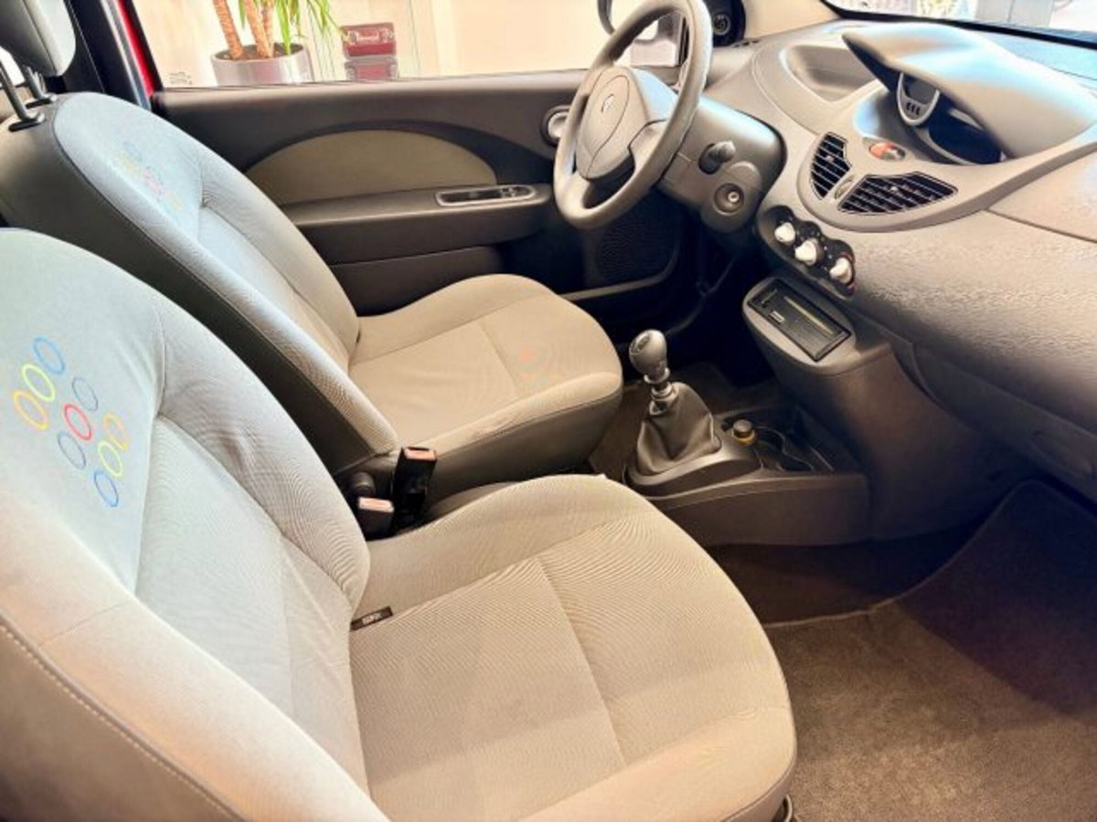 Renault Twingo 1.2 16V Wave (6)