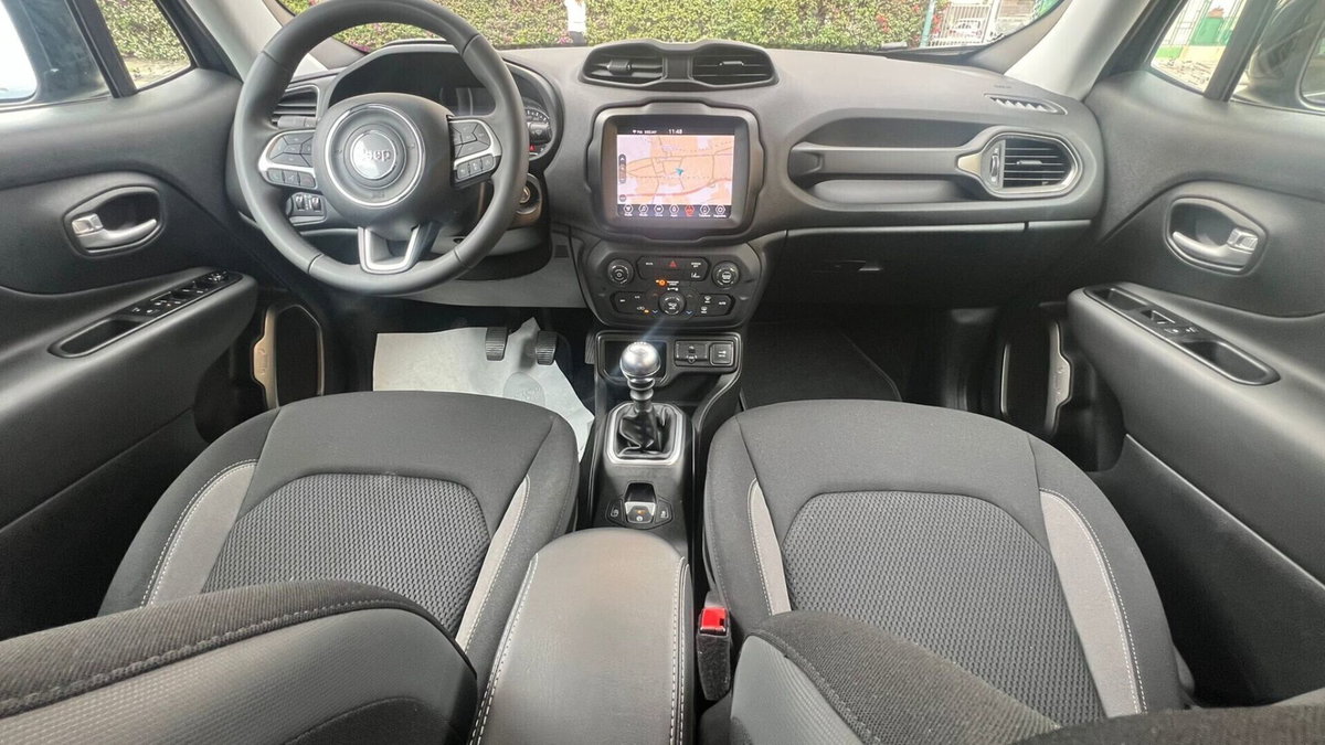 Jeep Renegade 1.6 Mjt 130 CV Limited (10)