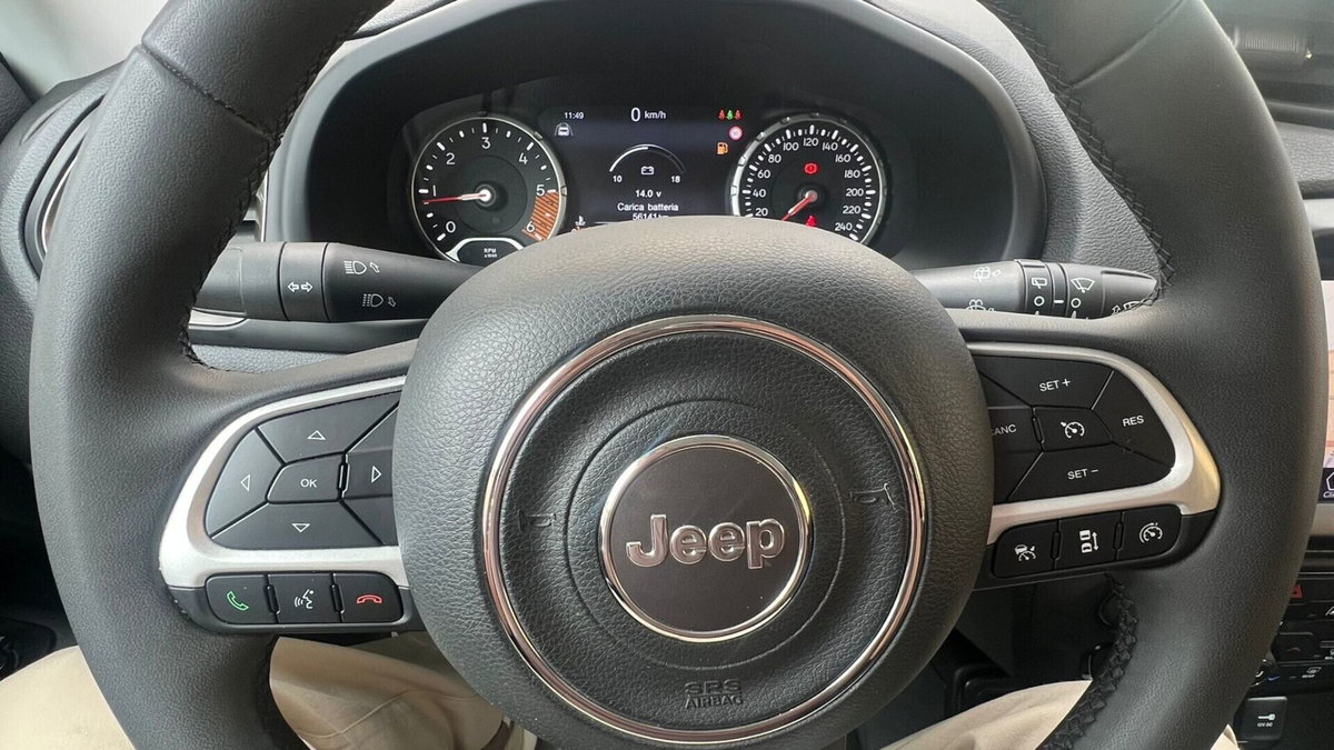 Jeep Renegade 1.6 Mjt 130 CV Limited (12)