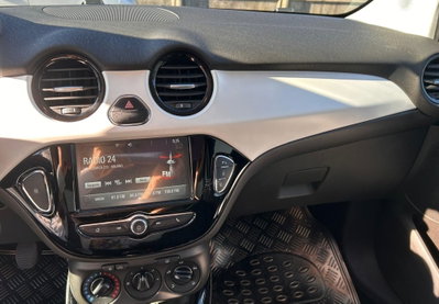 Opel Adam 1.2 70 CV (12)