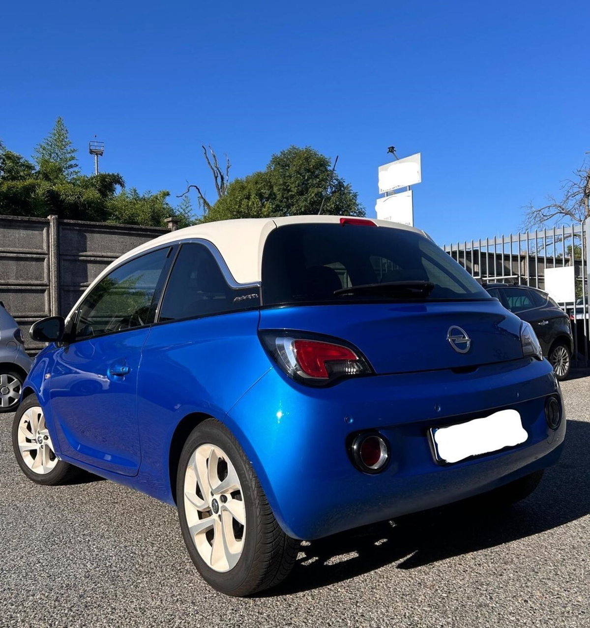 Opel Adam 1.2 70 CV (4)