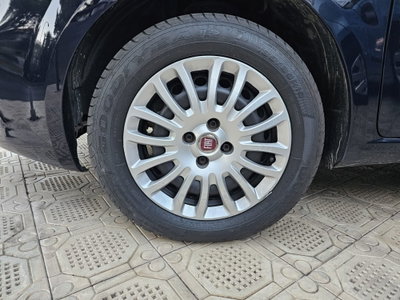 Fiat Punto 1.4 8V 5 porte Easypower Street (10)
