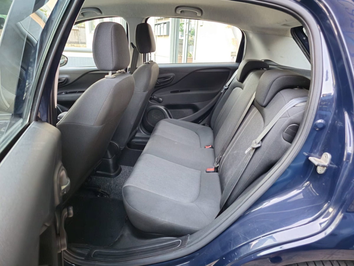 Fiat Punto 1.4 8V 5 porte Easypower Street (9)
