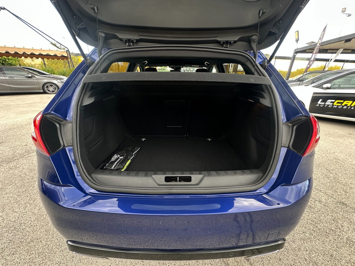 Peugeot 308 BlueHDi 120 S&S EAT6 GT Line (13)
