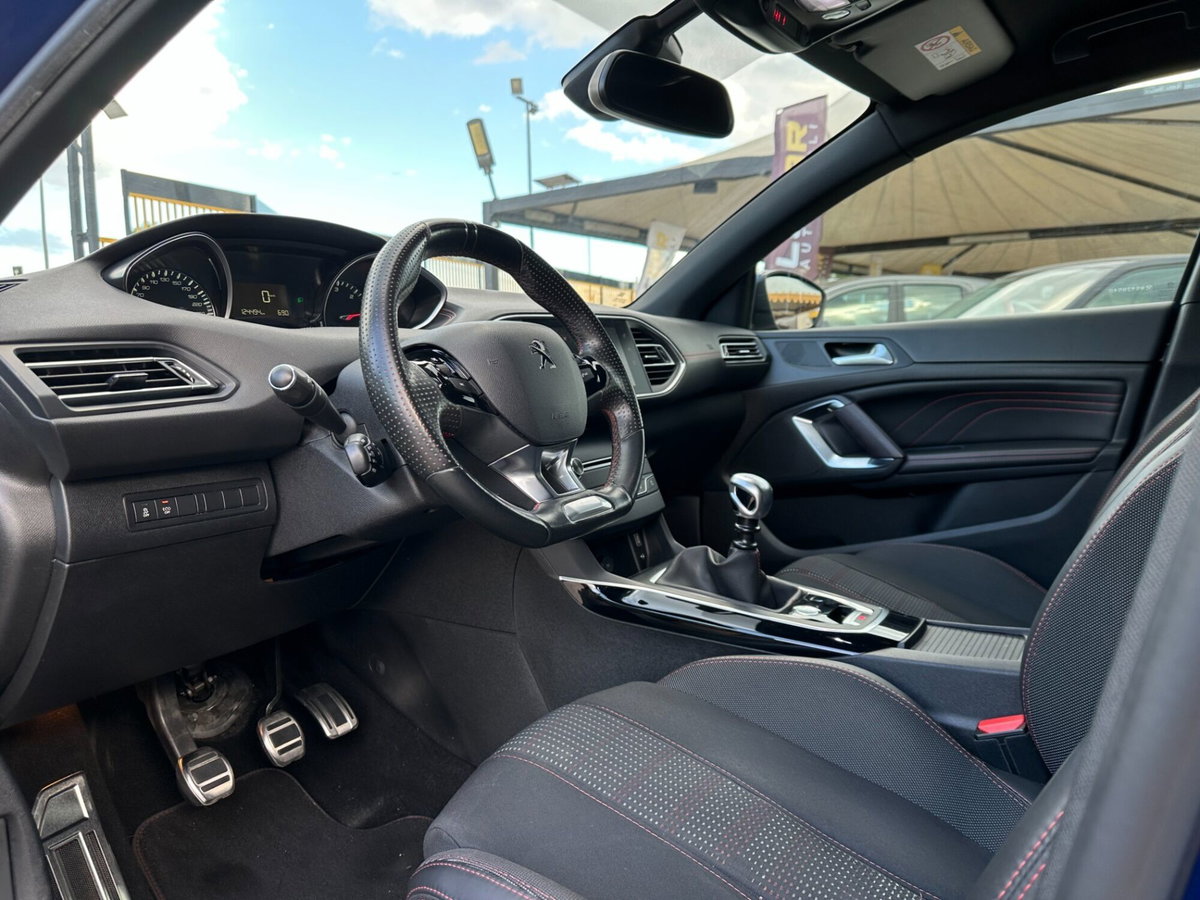 Peugeot 308 BlueHDi 120 S&S EAT6 GT Line (14)