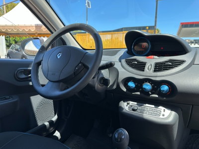 Renault Twingo 1.2 16V Live (16)