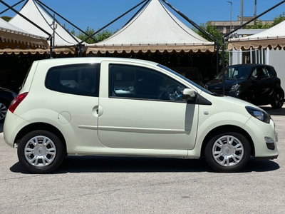 Renault Twingo 1.2 16V Live (8)