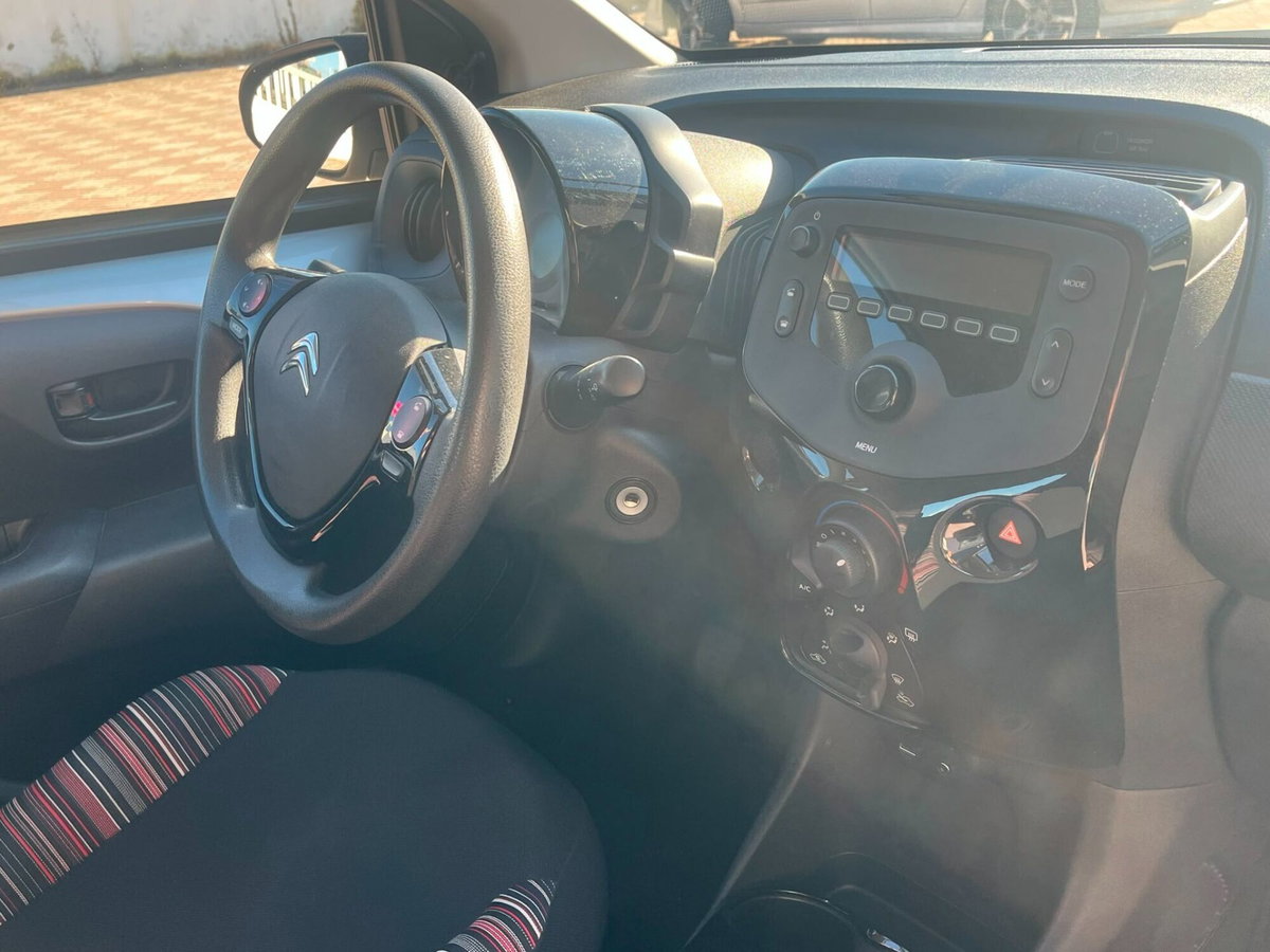 Citroen C1 C1 VTi 72 5 porte Shine (11)