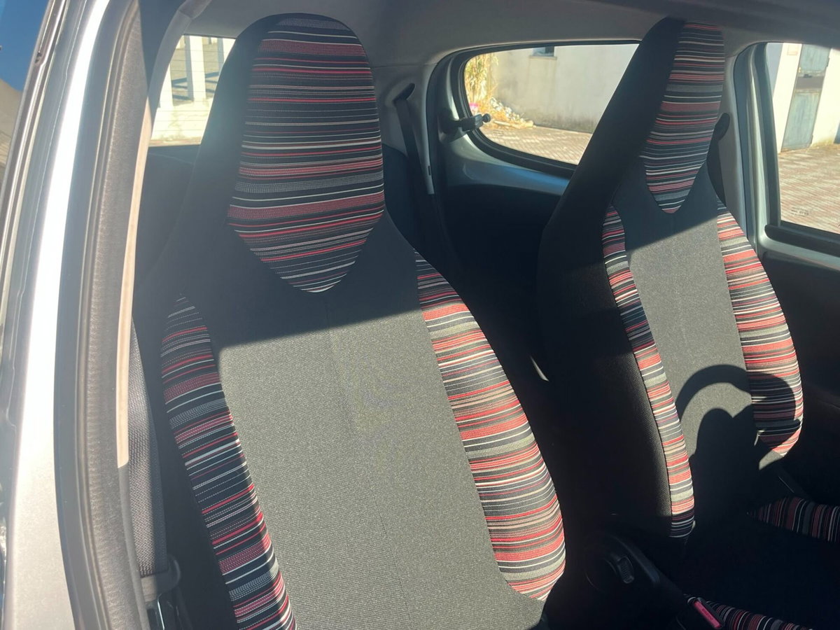 Citroen C1 C1 VTi 72 5 porte Shine (13)