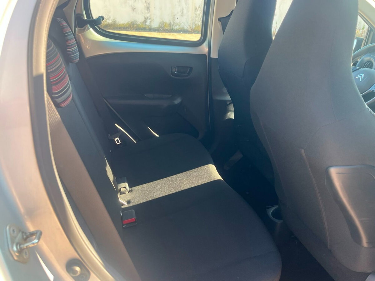 Citroen C1 C1 VTi 72 5 porte Shine (14)