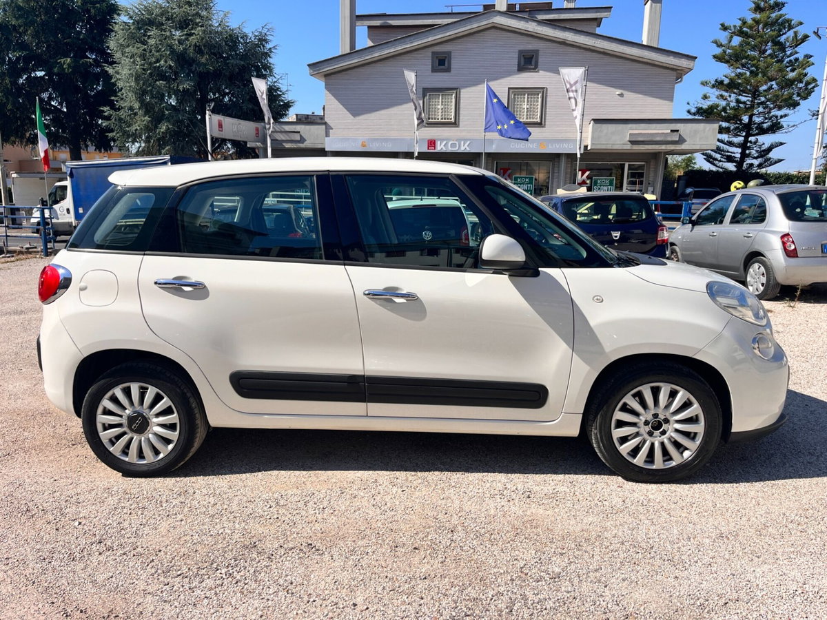 Fiat 500L 1.4 T-Jet 120 CV GPL Lounge (4)