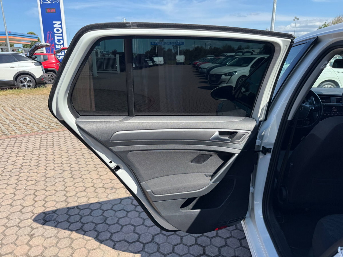 Volkswagen Golf 1.5 TGI DSG 5p. Business BlueMotion Technology (19)