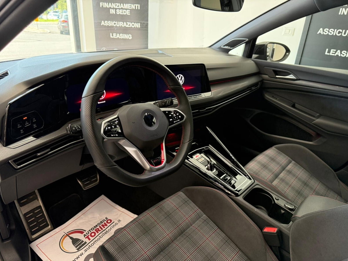 Volkswagen Golf 2.0 TSI GTI DSG (13)