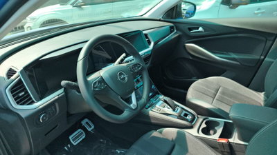 Opel Grandland 1.5 diesel Ecotec aut. Business Elegance (6)
