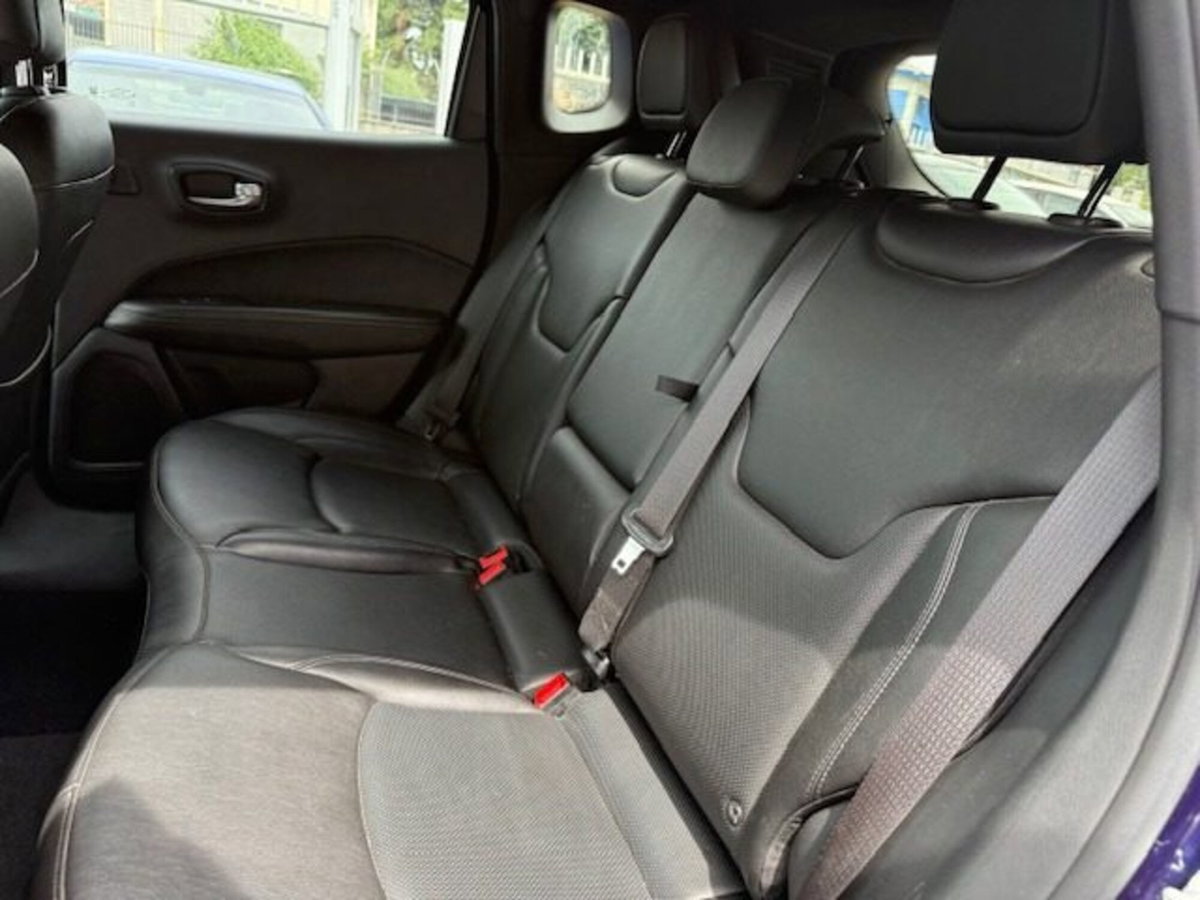 Jeep Compass 1.3 T4 240CV PHEV AT6 4xe S (10)
