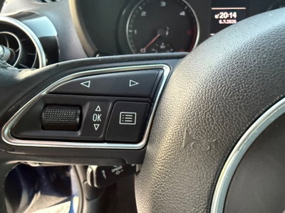 Audi A1 1.6 TDI 105 CV Attraction (11)