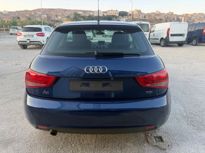 Audi A1 1.6 TDI 105 CV Attraction (6)