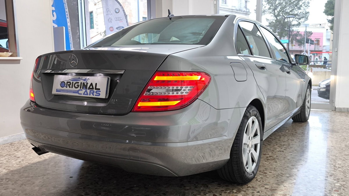Mercedes-Benz Classe C 200 CDI BlueEFFICIENCY Executive (11)