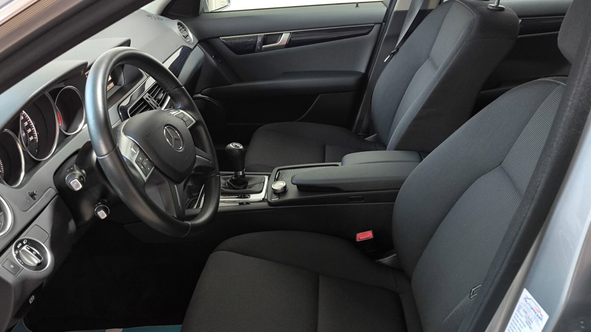 Mercedes-Benz Classe C 200 CDI BlueEFFICIENCY Executive (13)