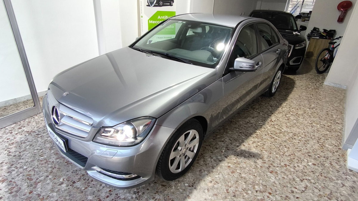 Mercedes-Benz Classe C 200 CDI BlueEFFICIENCY Executive (4)