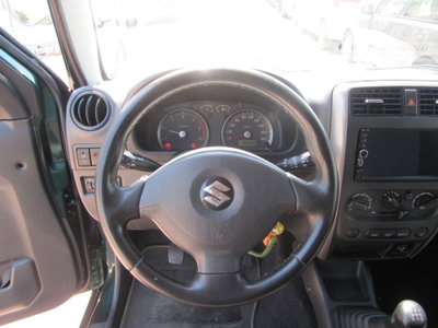 Suzuki Jimny 1.5 DDiS cat 4WD JLX Più (6)