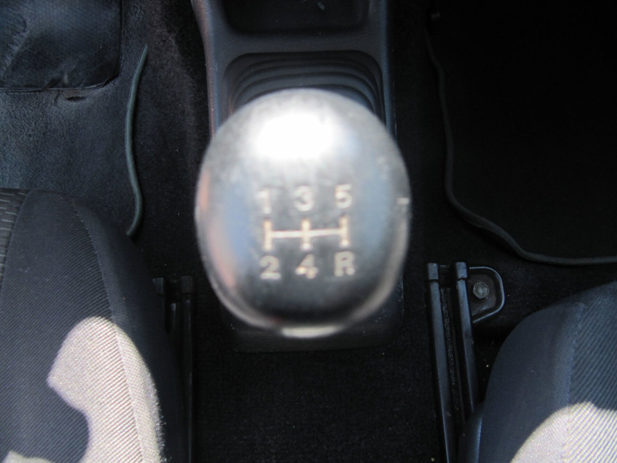 Suzuki Jimny 1.5 DDiS cat 4WD JLX Più (8)