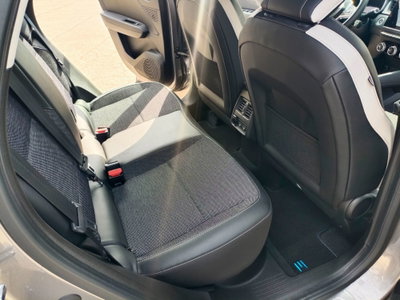 Renault Captur Plug-in Hybrid E-Tech 160 CV Intens (13)