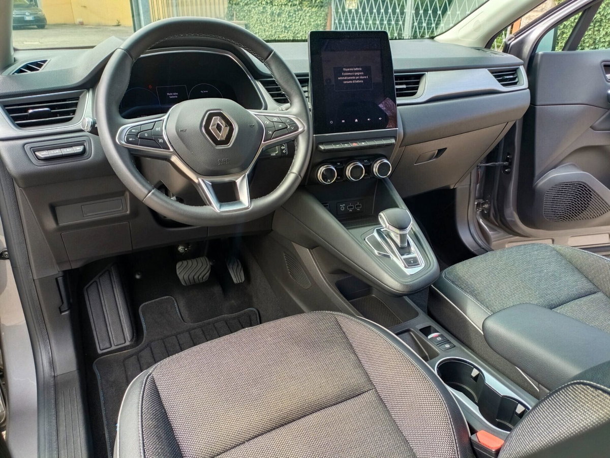 Renault Captur Plug-in Hybrid E-Tech 160 CV Intens (15)