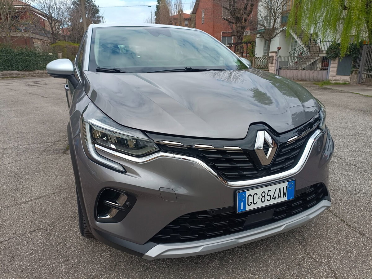 Renault Captur Plug-in Hybrid E-Tech 160 CV Intens (2)