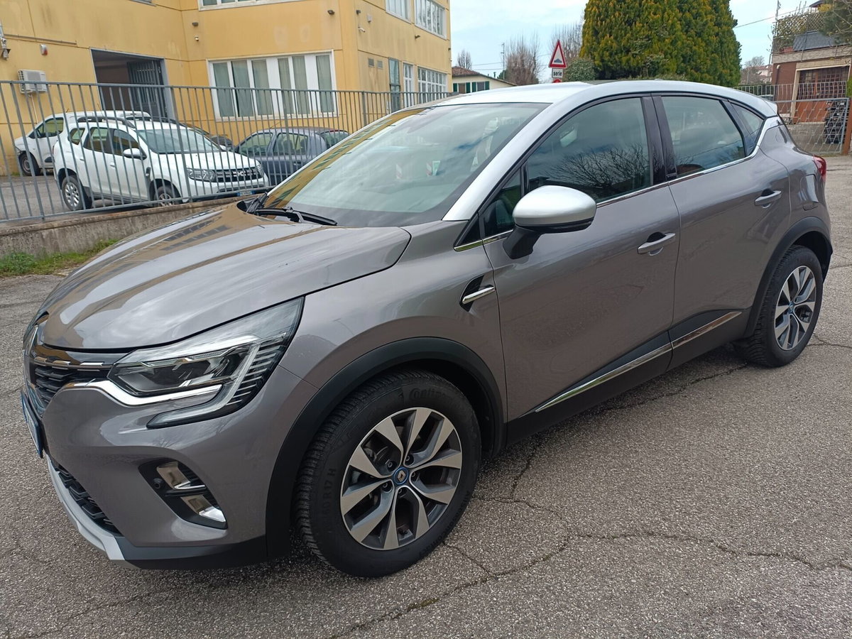Renault Captur Plug-in Hybrid E-Tech 160 CV Intens (4)