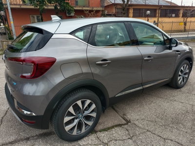 Renault Captur Plug-in Hybrid E-Tech 160 CV Intens (6)