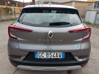 Renault Captur Plug-in Hybrid E-Tech 160 CV Intens (8)