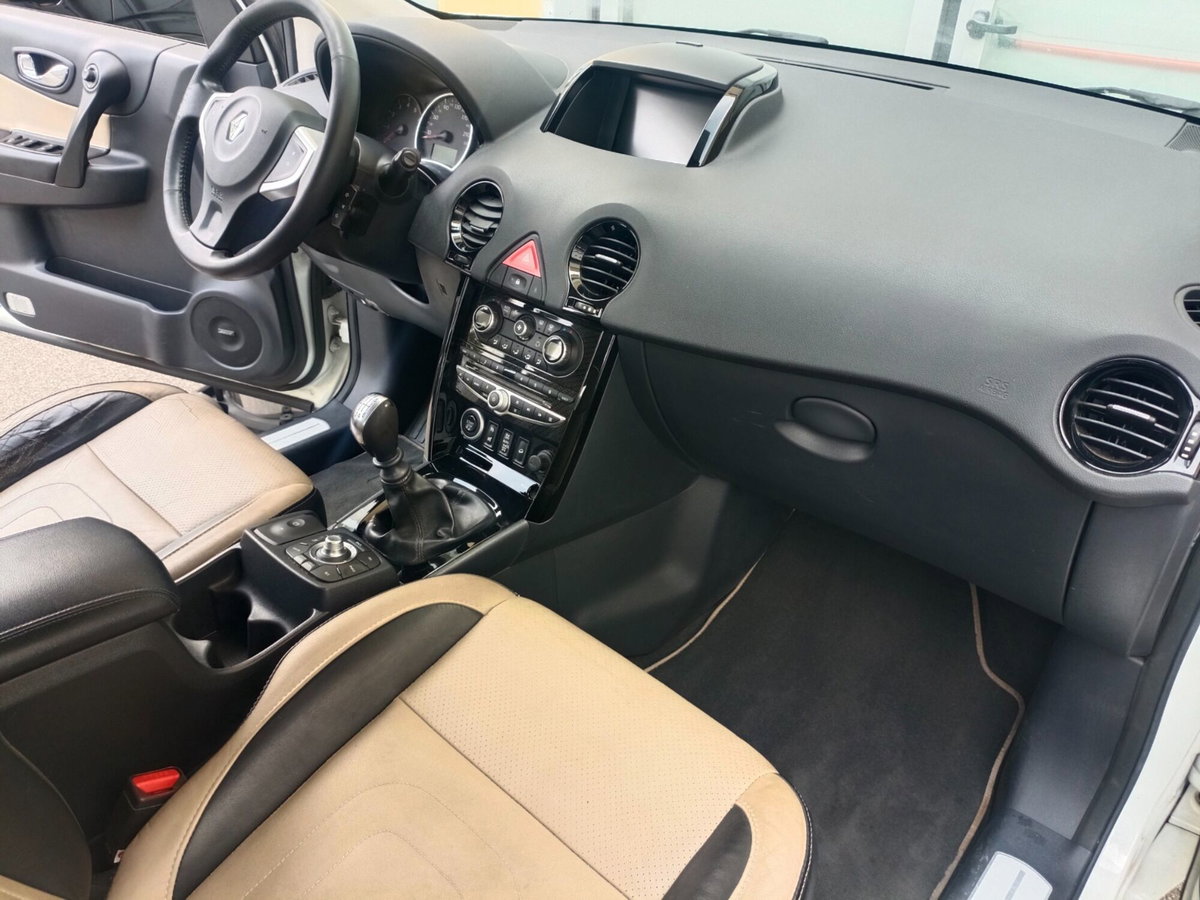 Renault Koleos 2.0 dCi 150CV 4X4 Carving Cup (10)