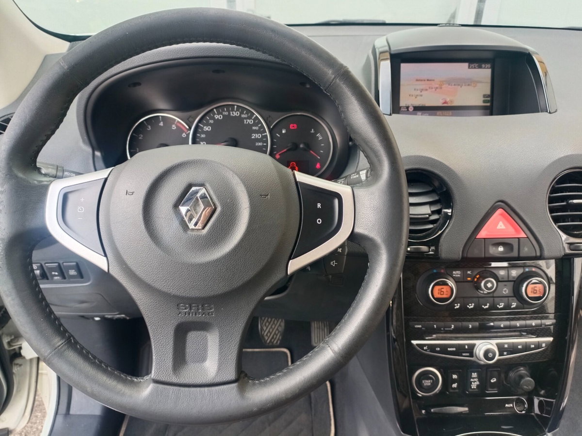 Renault Koleos 2.0 dCi 150CV 4X4 Carving Cup (19)