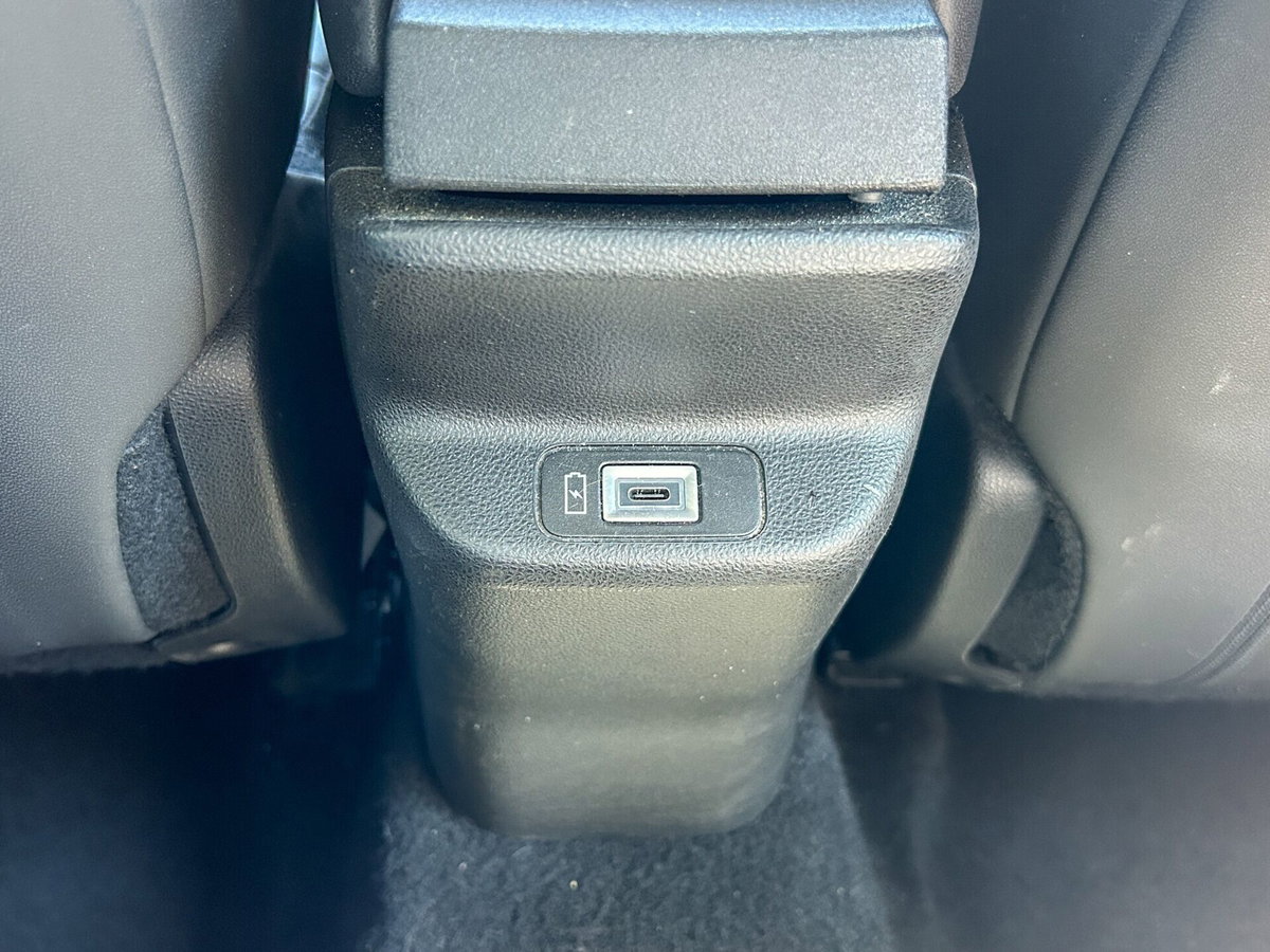Jeep Avenger 1.2 turbo Altitude fwd 100cv (11)