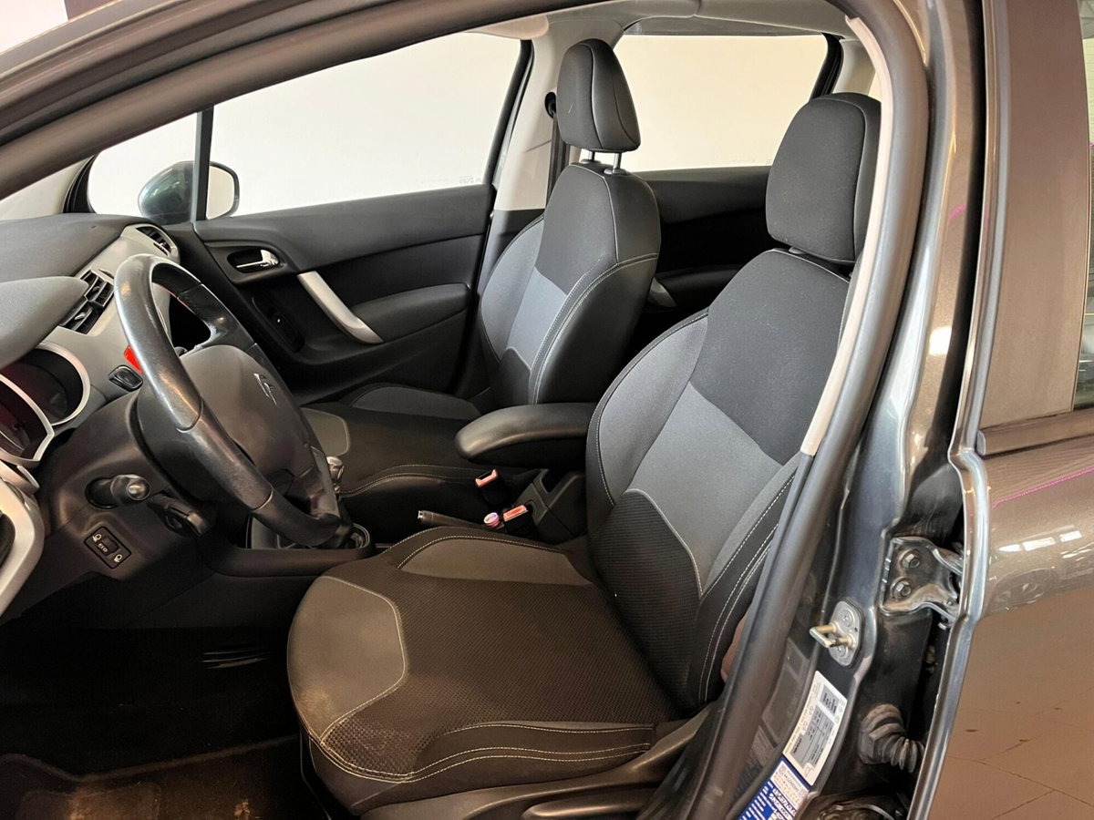 Citroen C3 1.1 Exclusive (5)