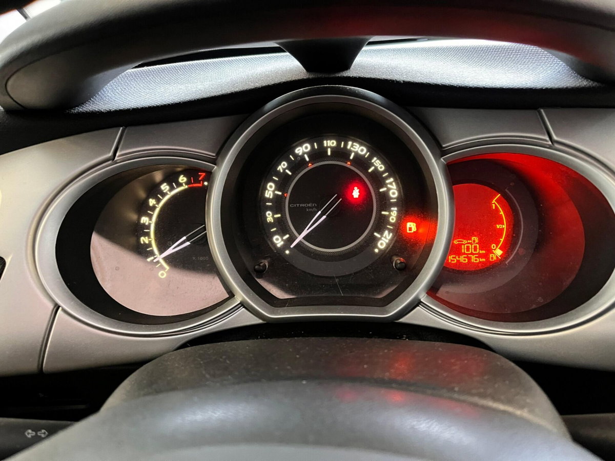 Citroen C3 1.1 Exclusive (9)