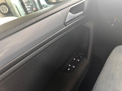 Volkswagen Tiguan 2.0 TDI 150 CV SCR DSG 4MOTION Elegance (14)