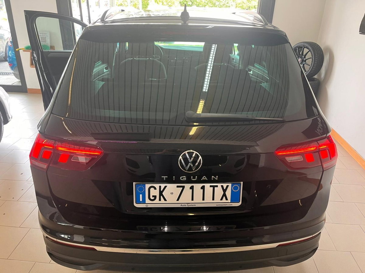 Volkswagen Tiguan 2.0 TDI 150 CV SCR DSG 4MOTION Elegance (6)