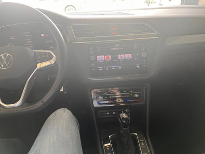 Volkswagen Tiguan 2.0 TDI 150 CV SCR DSG 4MOTION Elegance (9)