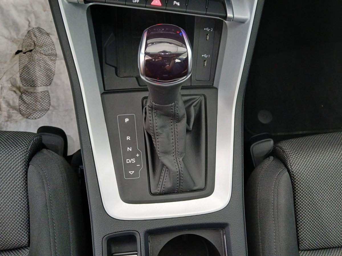 Audi Q3 Sportback 35 TDI quattro S tronic S line edition (14)