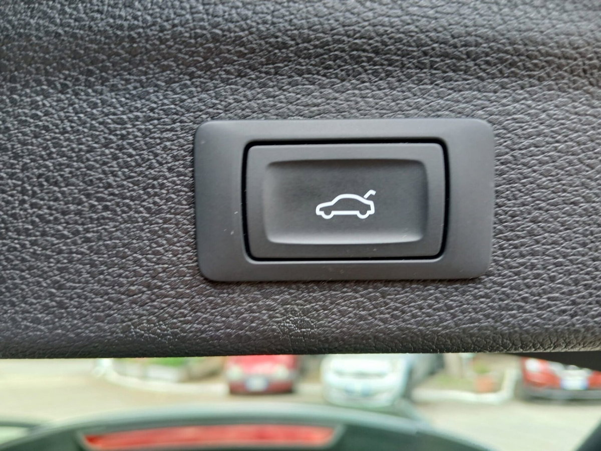 Audi Q3 Sportback 35 TDI quattro S tronic S line edition (20)
