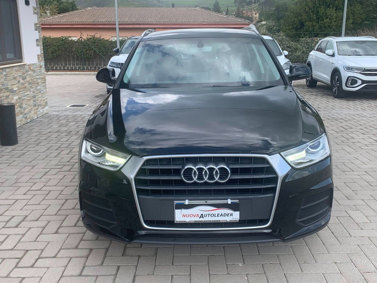 Audi Q3 2.0 TDI 120 CV Sport (3)
