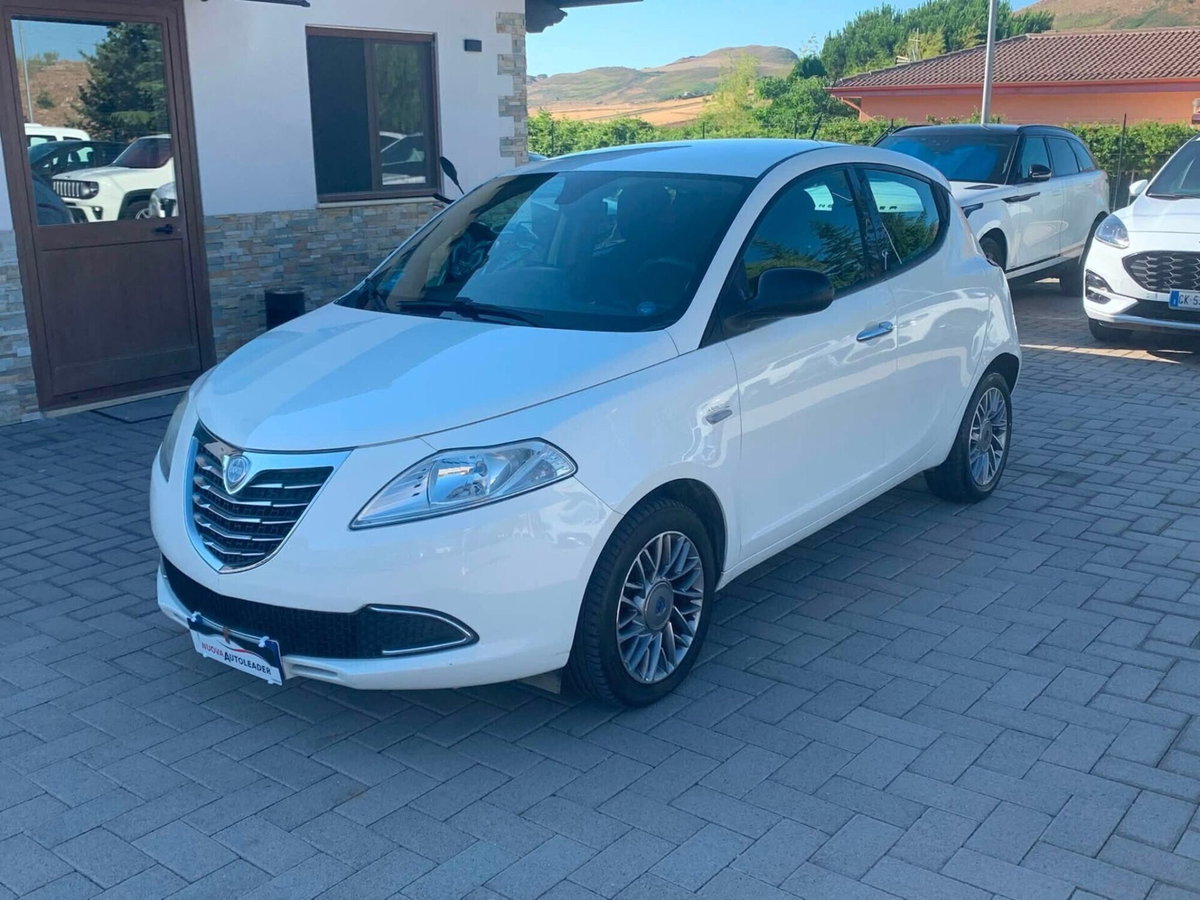 Lancia Ypsilon 1.3 MJT 16V 95 CV 5 porte S&S Gold
