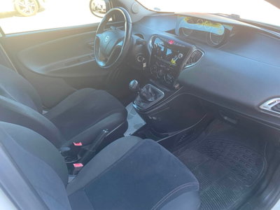 Lancia Ypsilon 1.3 MJT 16V 95 CV 5 porte S&S Gold (10)