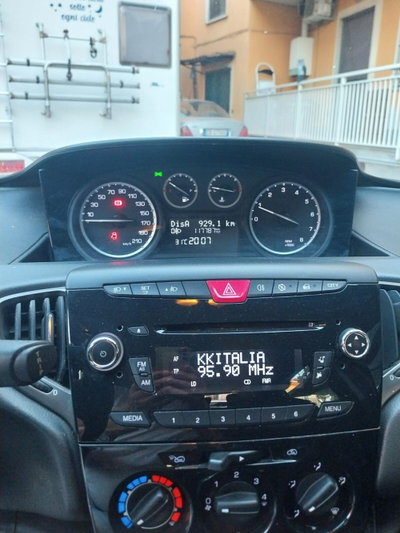 Lancia Ypsilon 1.2 69 CV 5 porte Platinum (12)