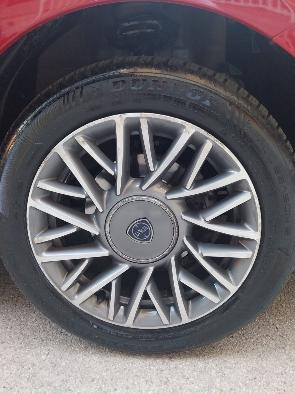 Lancia Ypsilon 1.2 69 CV 5 porte Platinum (13)